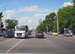 Зачинщика массовых нарушений ПДД на Кольцовской в Воронеже наказали рублем