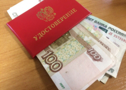 Водитель сбежал с места ДТП и решил дать взятку полицейскому в Воронеже