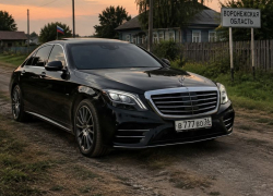 Экс-глава райотдела воронежской ГАИ лишился по суду премиального Mercedes   