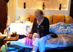 Чудовищные подробности ампутации здоровой ноги у пенсионерки в Воронеже рассказал ее сын