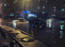 Воронежцев возмутила «водная гладь» на улицах в Северном