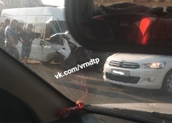 Воронежский маршрутчик устроил ДТП с деревом и попал в больницу