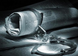 Чиновники правительства области ищут крамолу в текстах журналистов, далеких от политики