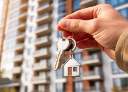 Сироту и жену участника СВО оставили без квартиры в Воронежской области 