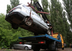 Бесхозные автомобили в Воронеже принудительно будут забирать на стоянку