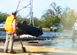 Последствия массового ДТП с участием бензовоза на воронежской трассе попали на видео