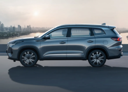 Москва разрешила мэру Кантемировки купить топовый кроссовер за 3,5 млн рублей