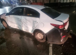 Опубликованы фото с места аварии у Каменного моста в Воронеже 