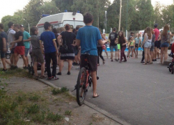 Драка двух девочек-подростков в Воронеже завершилась для одной из них госпитализацией