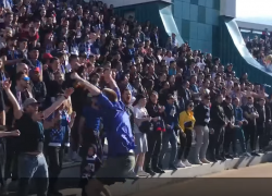 Фанаты «Факела» огромным дружным хором спели «Колхозного панка» на матче в Липецке 