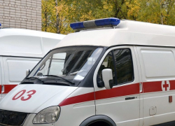 Неадекватный воронежец напал на бригаду скорой помощи с ножом