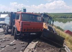 Число пострадавших в ДТП со строительной техникой под Воронежем увеличилось до шести