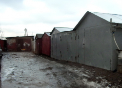 Пьяный украинец изнасиловал 5-летнюю девочку за гаражами в Воронежской области