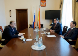 Почему Макин был так умилён на встрече Гордеева с Арсамаковым