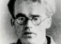 110 лет назад родился воронежский сатирик Воловик