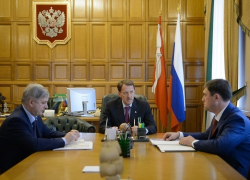 Гонка в мэры: Максим Увайдов всё чаще противопоставляет себя главе Воронежа