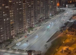 Шумные ночные гонки сняли на новой улице в Воронеже