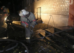 Жилой дом загорелся ночью в Воронеже