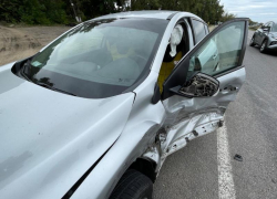 Девятилетний ребенок пострадал в двойной аварии на воронежской трассе