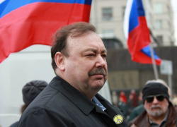 Бывший депутат Госдумы поддержал воронежских полицейских в инциденте с чеченками