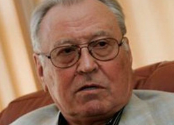 Бывший глава области и мэр Воронежа Александр Ковалев получил от Алексея Гордеева медаль