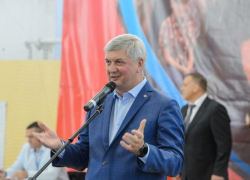 СМИ: губернатору Воронежской области разрешили переизбраться на второй срок
