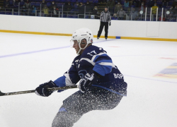 В Нововоронеже прошёл товарищеский матч Высшей хоккейной лиги