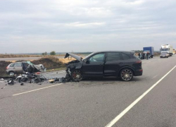 Воронежец и его пассажир погибли в столкновении с Porsche Cayenne 56-летней москвички