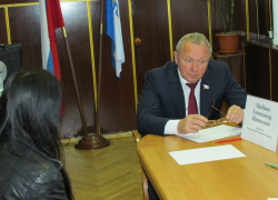 Следы Виталия Шабалатова теряются в компании Александра Цыбаня