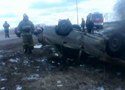 Под Воронежем в ДТП с участием трех автомобилей погибла 20-летняя девушка