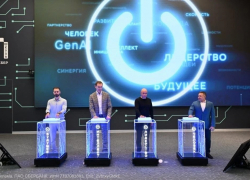 В липецкой «Школе 21» открылся первый региональный обучающий Бизнес ГигаХаб по созданию ИИ-агентов