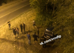 "Нива" вылетела с Северного моста после массового ДТП в Воронеже 