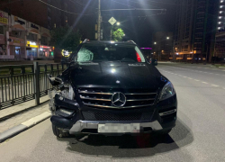  Женщина на Mercedes-Benz задавила пешехода в Воронеже 