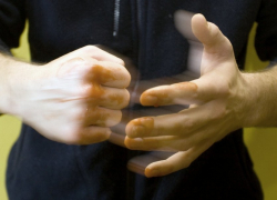 18-летний парень избил металлическим стулом врача воронежской больницы