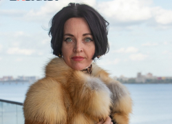 Надежда Звоненко попозировала в ультрамодной одежде из меха лисы 