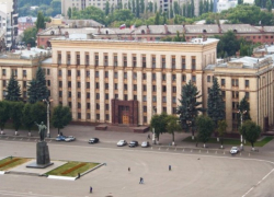 Завтра в Воронеже будут выбирать  главного дорожника