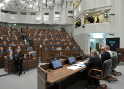 Алексей Гордеев выбрал троих претендентов в сенаторы