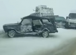 Массовая авария, из-за которой образовалась многокилометровая пробка под Воронежем, попала на видео