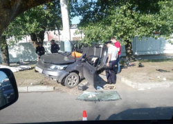 Последствия страшной аварии с Kia Rio показали на фото в Воронеже