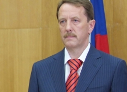 Алексей Гордеев возмутился падающей на голову наледью