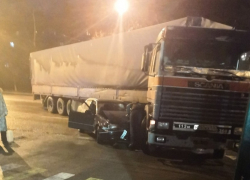 29-летний мужчина пострадал в ДТП с фурой в Воронеже