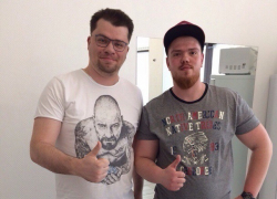 Резидентам Comedy Club сделали модные стрижки в Воронеже