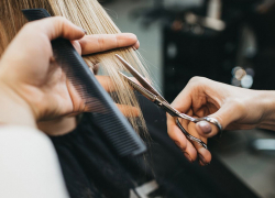 Московская "парикмахерша" обворовала жительницу Воронежа на круглую сумму 