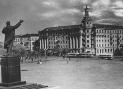 Главную площадь Воронежа 68 лет назад назвали именем Владимира Ленина