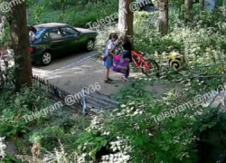Куски крыши рухнули прямо на голову девушки в Воронеже