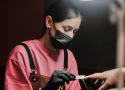 Мужской маникюр и педикюр в барбершопе OldBoy