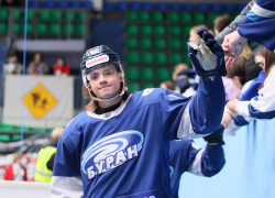 От катания с глухонемыми до просмотра в КХЛ: как воронежский хоккеист поднялся с самого дна обратно в большой спорт