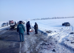 В жутком лобовом столкновении на воронежской трассе погиб водитель «Пежо»