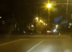 Момент эпичного столкновения машин сняли в Воронеже