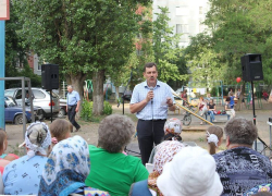 Константину Ашифину 45! Губернатор и партийцы поздравили коммуниста с «днюхой»